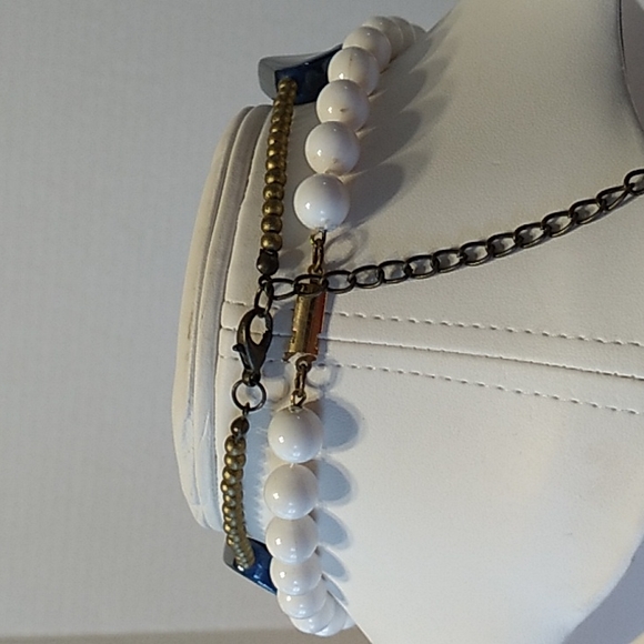 Lot of two Blue and white costume neckless - Picture 4 of 10